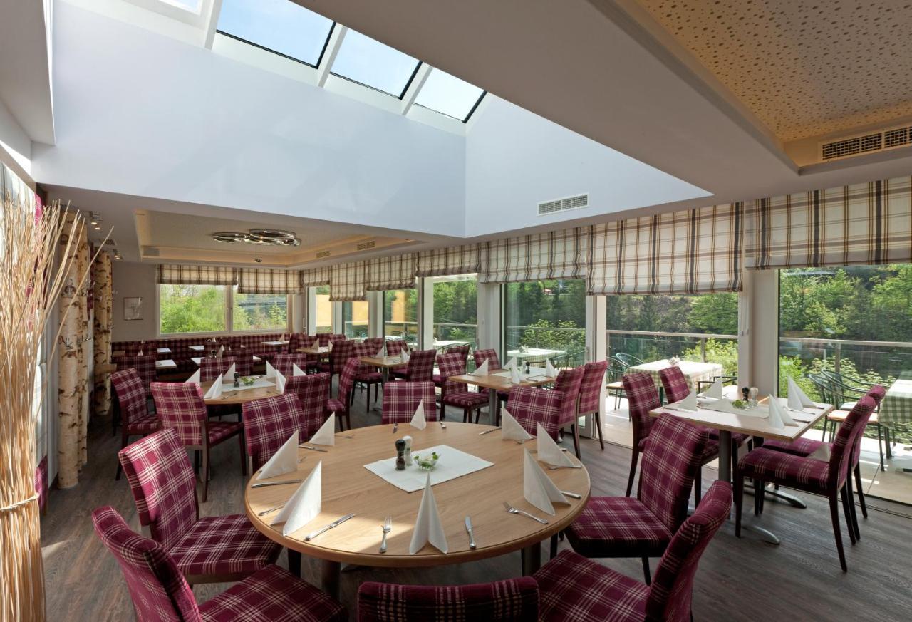 Hotel Traunfall Viecht Bagian luar foto