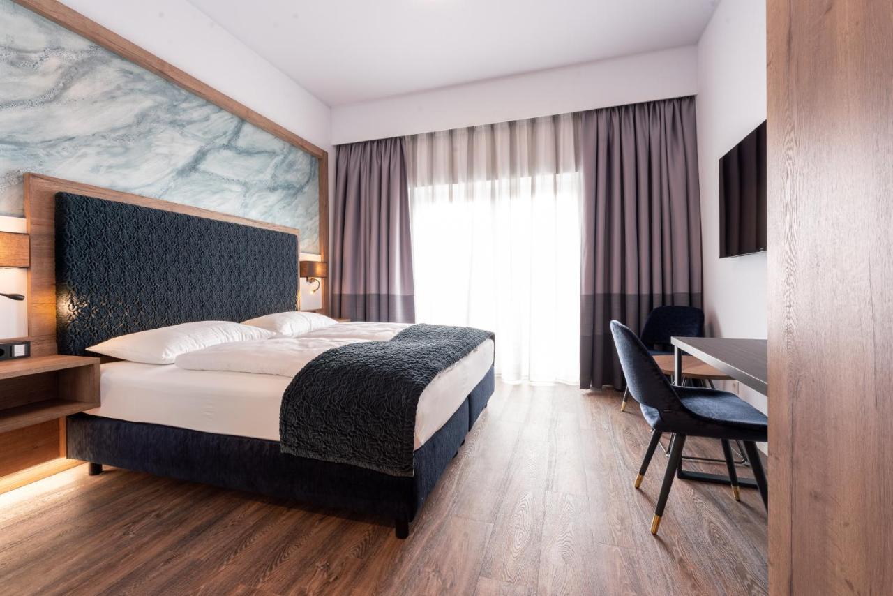 Hotel Traunfall Viecht Bagian luar foto